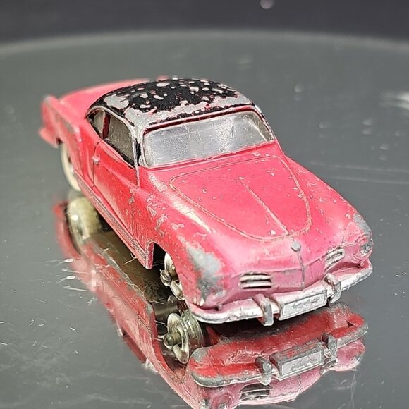 Dinky Toys Volkswagen Karmann Ghia Sports Car Missing Front Wheel Rubber - Picture 3 of 8